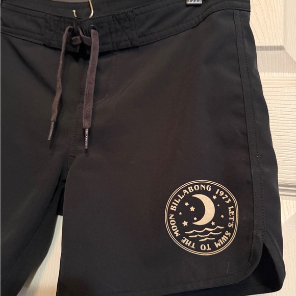 Billabong Kids Board Shorts - Picture 2 of 5